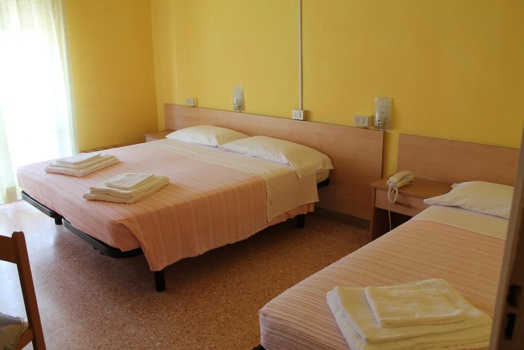 Hotel Ninfea Cervia Exterior photo