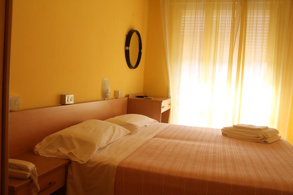 Hotel Ninfea Cervia Exterior photo