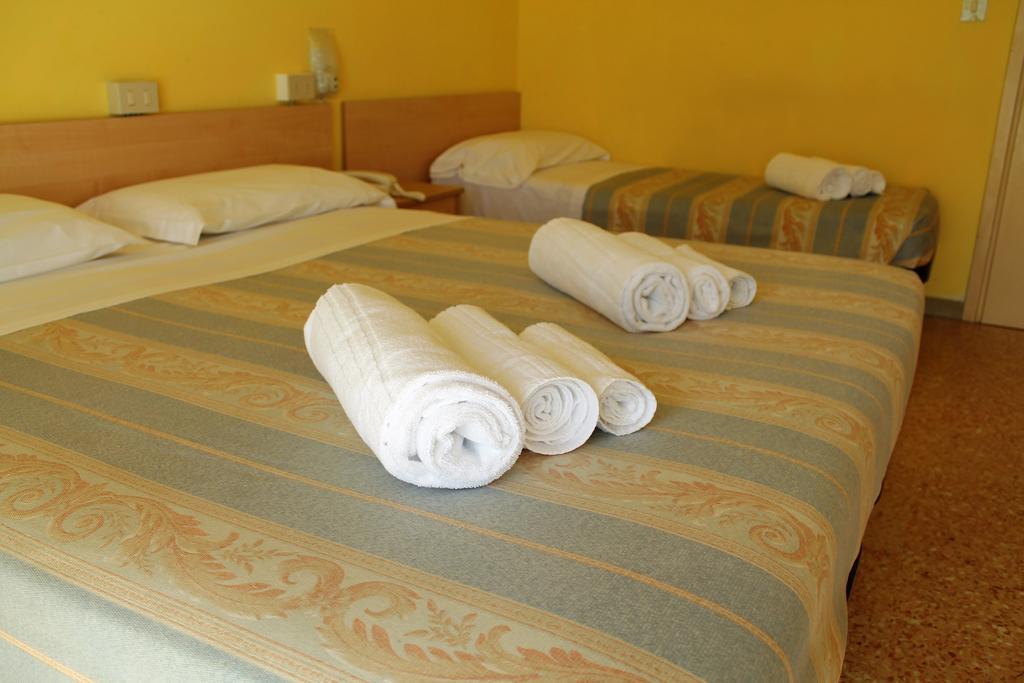 Hotel Ninfea Cervia Exterior photo