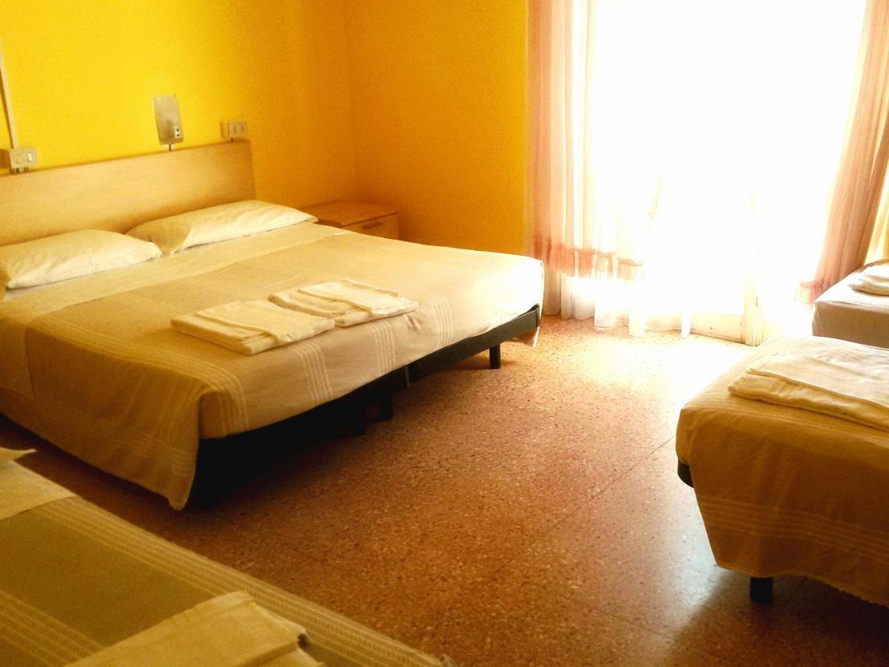 Hotel Ninfea Cervia Exterior photo